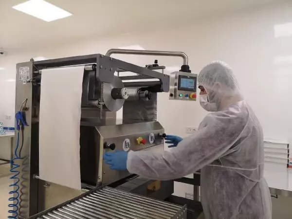 Türkiye'den 50 ülkeye test kiti; Özel uçak gönderen ülke oldu Türkiye'den 50 ülkeye test kiti; Özel uçak gönderen ülke oldu