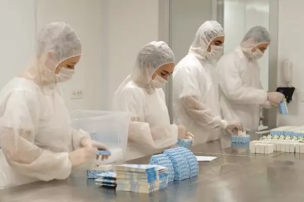 Türkiye'den 50 ülkeye test kiti; Özel uçak gönderen ülke oldu Türkiye'den 50 ülkeye test kiti; Özel uçak gönderen ülke oldu