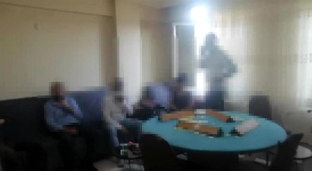 yasaklari delip kumar oynayan 24 kisi polise 6 14133754 o