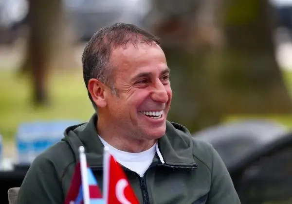 Trabzonspor Teknik Direktörü Abdullah Avcı, sezonu değerlendirdi Açıklaması Trabzonspor Teknik Direktörü Abdullah Avcı, sezonu değerlendirdi Açıklaması