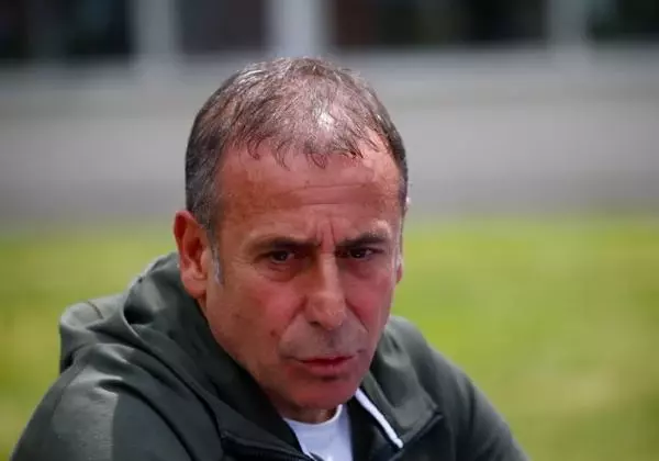 Trabzonspor Teknik Direktörü Abdullah Avcı, sezonu değerlendirdi Açıklaması Trabzonspor Teknik Direktörü Abdullah Avcı, sezonu değerlendirdi Açıklaması