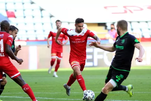 Antalyaspor ligi 16. bitirdi Antalyaspor ligi 16. bitirdi