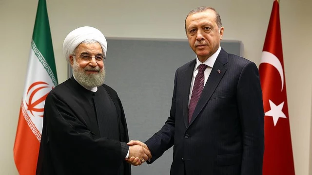 Son dakika! Erdoğan'ın İran Cumhurbaşkanı Ruhani ile görüşmesinden dikkat çeken mesaj: İsrail'e caydırıcı bir ders verilmeli