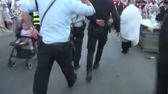 Son dakika haber: Doğu Kudüs'te sinagogda ayin sırasında oturma yerleri çöktü: 2 ölü, 167 yaralı Son dakika haber: Doğu Kudüs'te sinagogda ayin sırasında oturma yerleri çöktü: 2 ölü, 167 yaralı