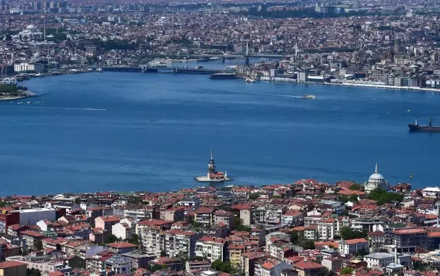 İstanbul'un tarihi ve turistik yerleri havadan görüntülendi İstanbul'un tarihi ve turistik yerleri havadan görüntülendi