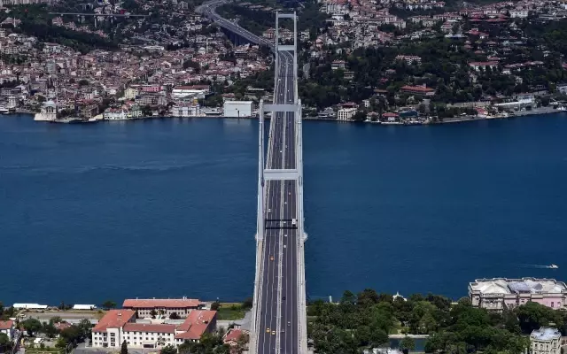 İstanbul'un tarihi ve turistik yerleri havadan görüntülendi İstanbul'un tarihi ve turistik yerleri havadan görüntülendi