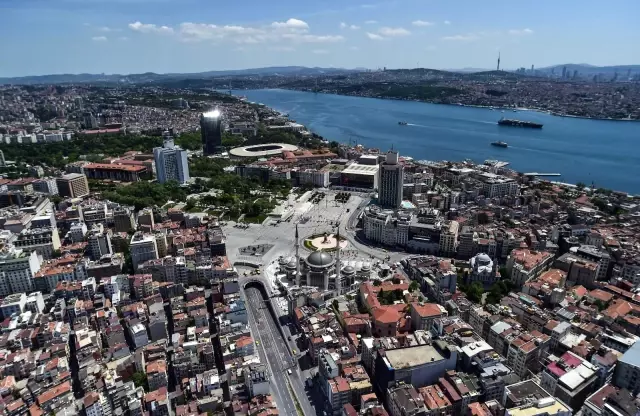 İstanbul'un tarihi ve turistik yerleri havadan görüntülendi İstanbul'un tarihi ve turistik yerleri havadan görüntülendi