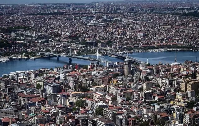 İstanbul'un tarihi ve turistik yerleri havadan görüntülendi İstanbul'un tarihi ve turistik yerleri havadan görüntülendi