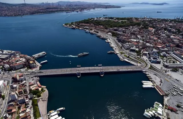 İstanbul'un tarihi ve turistik yerleri havadan görüntülendi İstanbul'un tarihi ve turistik yerleri havadan görüntülendi