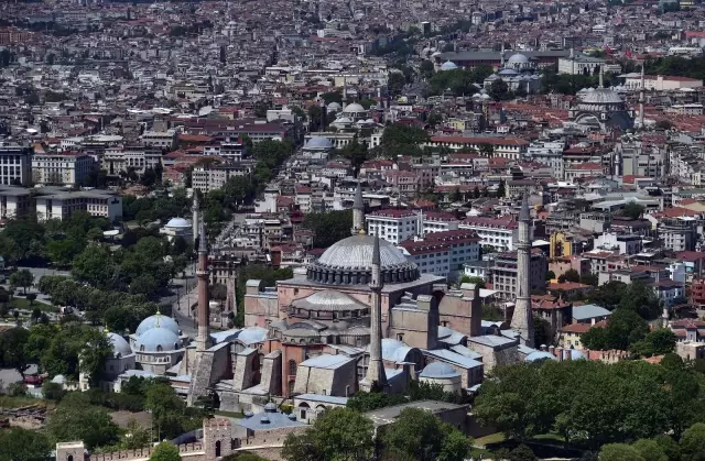 İstanbul'un tarihi ve turistik yerleri havadan görüntülendi İstanbul'un tarihi ve turistik yerleri havadan görüntülendi