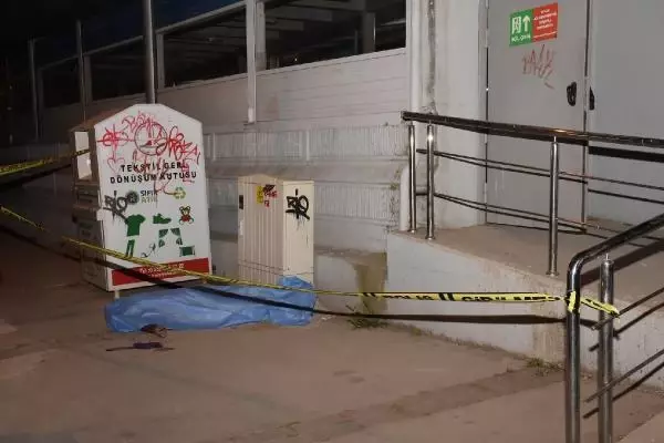 Son Dakika | İstasyonda çalışırken rahatsızlanan temizlik görevlisi hayatını kaybetti Son Dakika | İstasyonda çalışırken rahatsızlanan temizlik görevlisi hayatını kaybetti
