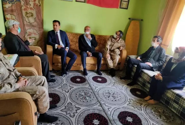 Son dakika haberi | Kaymakam İlidi'den şehit ve gazi ailelerine ziyaret Son dakika haberi | Kaymakam İlidi'den şehit ve gazi ailelerine ziyaret