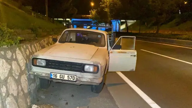 Son dakika! Kısıtlamada boş yolda duvara çarpan sürücü ile polis arasında ilginç diyalog Son dakika! Kısıtlamada boş yolda duvara çarpan sürücü ile polis arasında ilginç diyalog