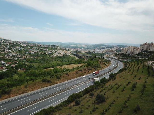 kocaeli de tem otoyolu bos kaldi 2 14135289 o