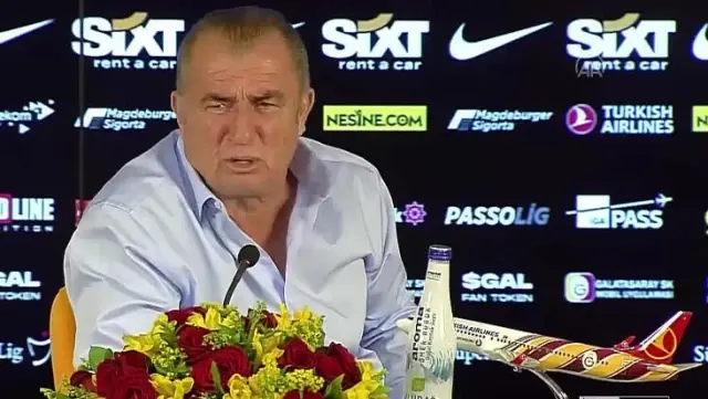 'Kulübün biletiyle tatile gidiyor' diyen Başkan'a, Terim'den olay yanıt: Bodrum'a tatile gidiyorum, belki ABD yaparım 'Kulübün biletiyle tatile gidiyor' diyen Başkan'a, Terim'den olay yanıt: Bodrum'a tatile gidiyorum, belki ABD yaparım