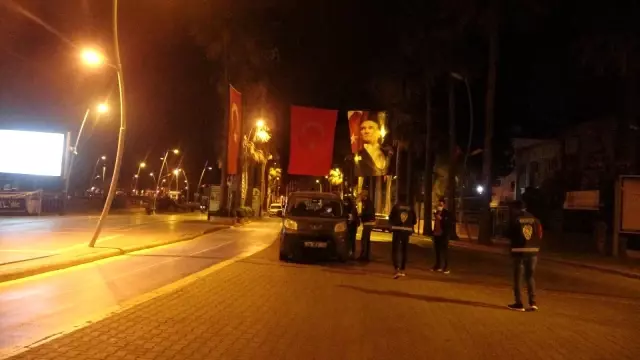 Marmaris'te şampiyonluk kutlamaları evde yapıldı Marmaris'te şampiyonluk kutlamaları evde yapıldı