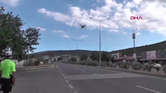 MUĞLA'DA, TRAFİK EKİPLERİNDEN DRONE DESTEKLİ DENETİM MUĞLA'DA, TRAFİK EKİPLERİNDEN DRONE DESTEKLİ DENETİM