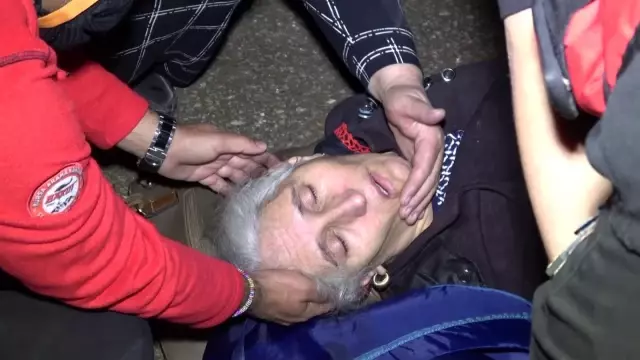 Paraşütle atlayan ve 7 saattir haber alınamayan kişinin cansız bedenine ulaşıldı Paraşütle atlayan ve 7 saattir haber alınamayan kişinin cansız bedenine ulaşıldı