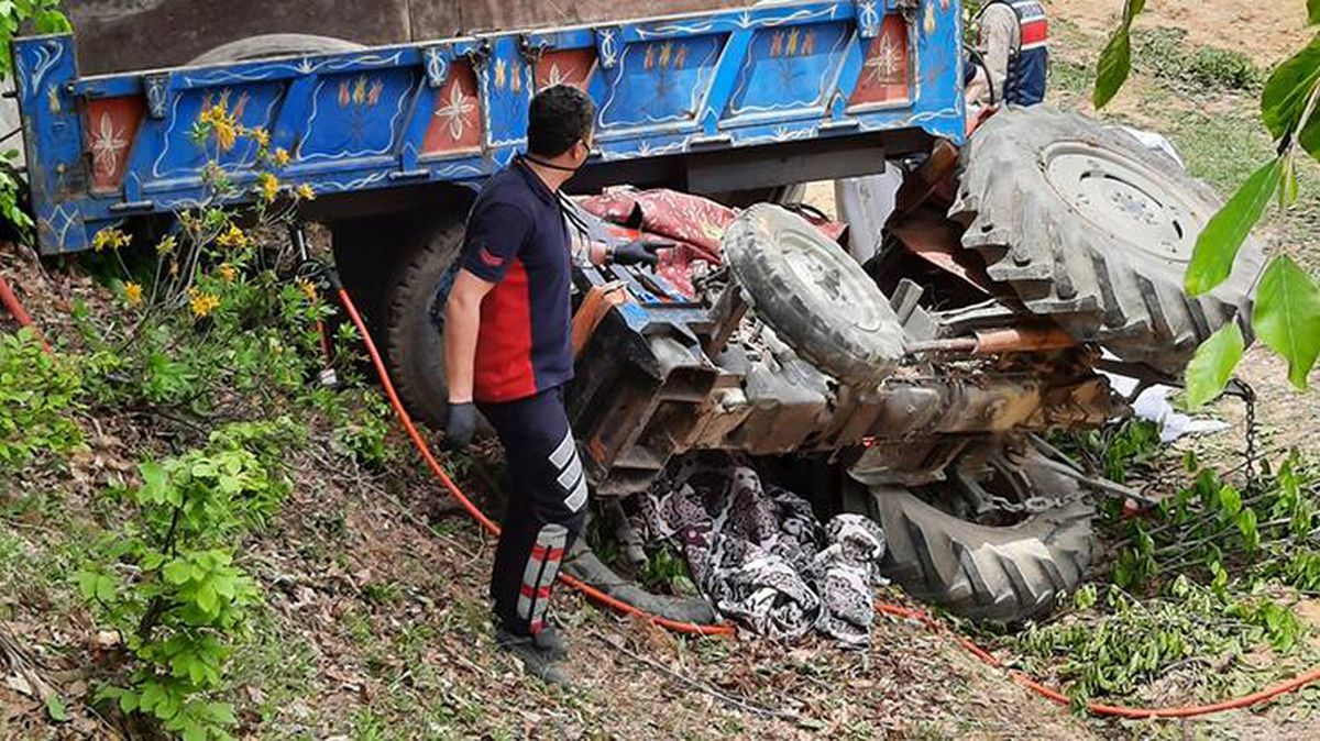 Park halindeyken hareket eden traktörü durdurmak isteyen çiftçi canından oldu