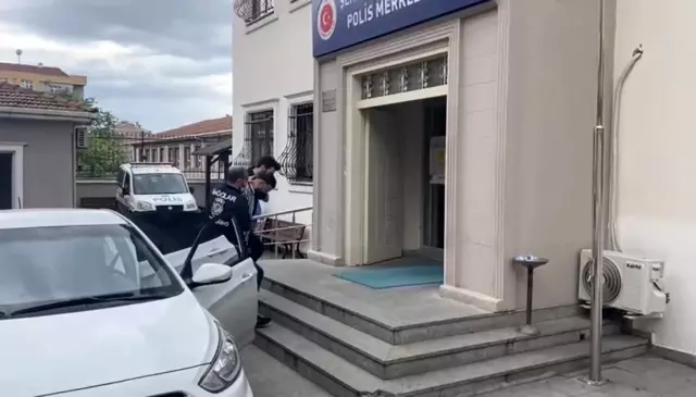 Şampiyonluk kutlamalarında havaya ateş açan maganda yakalandı Şampiyonluk kutlamalarında havaya ateş açan maganda yakalandı