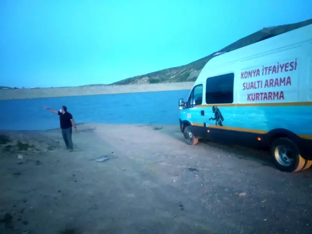 Son dakika! - Serinlemek için gölete giren 3 gençten biri boğularak hayatını kaybetti Son dakika! - Serinlemek için gölete giren 3 gençten biri boğularak hayatını kaybetti