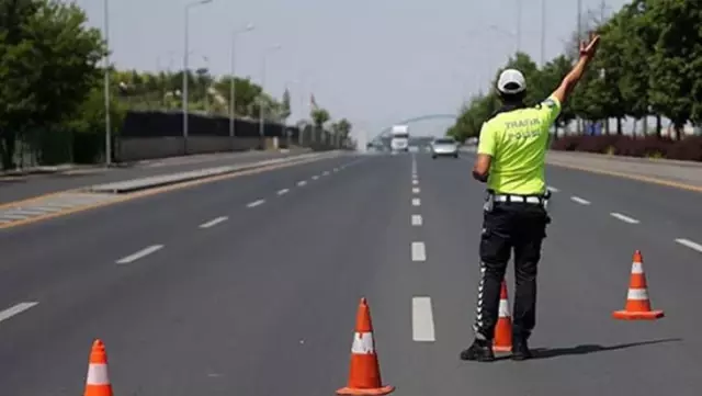 Son Dakika! Sokağa çıkma kısıtlaması uygulanmayan süre ve günlerde şehirler arası seyahat serbest olacak Son Dakika! Sokağa çıkma kısıtlaması uygulanmayan süre ve günlerde şehirler arası seyahat serbest olacak