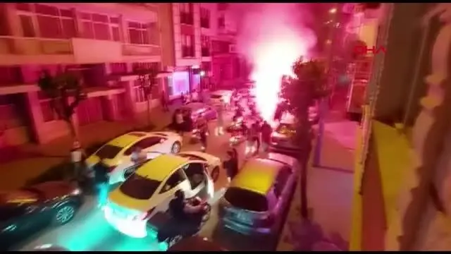 SPOR Manisa'da davullu şampiyonluk kutlaması SPOR Manisa'da davullu şampiyonluk kutlaması