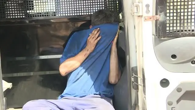 Şüpheliyi kovalarken düşen polis memuru kolundan yaralandı Şüpheliyi kovalarken düşen polis memuru kolundan yaralandı