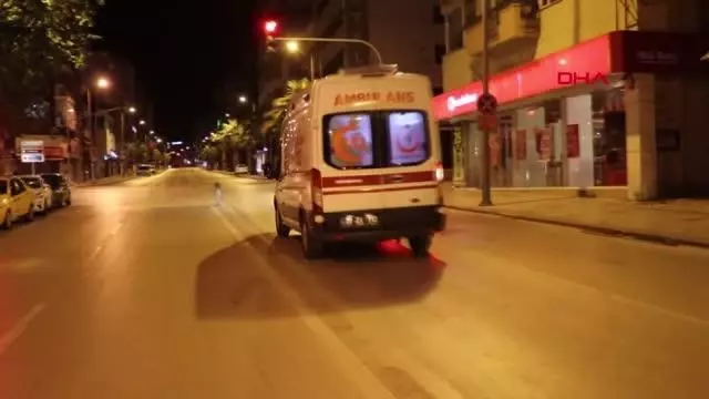Taksi ile çarpışan moto kurye ağır yaralandı Taksi ile çarpışan moto kurye ağır yaralandı