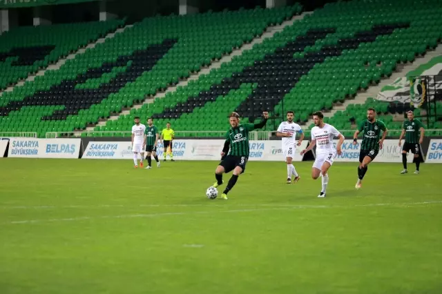 TFF 2. Lig Kırmızı Grup Play-Off Çeyrek Final: Sakaryaspor: 2 Vanspor FK: 0
