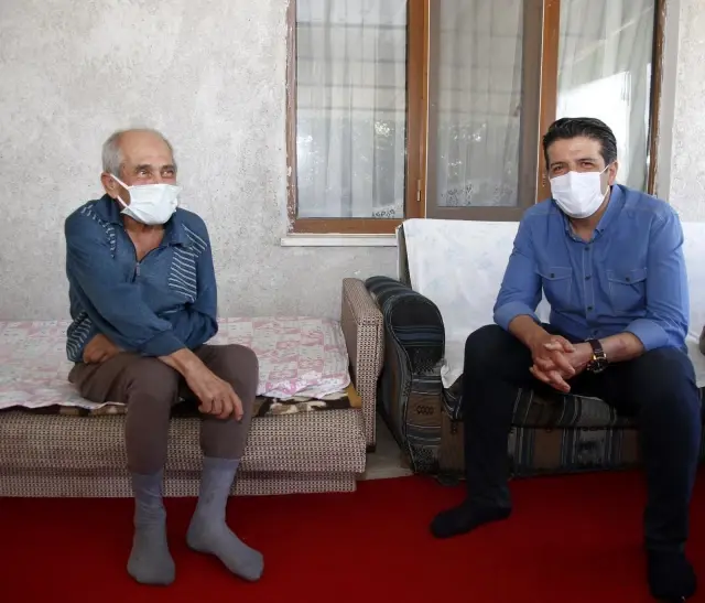 Turgay Genç'in bayram mesaisi Turgay Genç'in bayram mesaisi