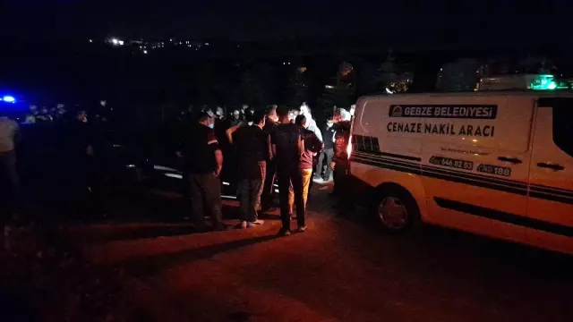 Yaşlı adam takla atan aracında can verdi Yaşlı adam takla atan aracında can verdi
