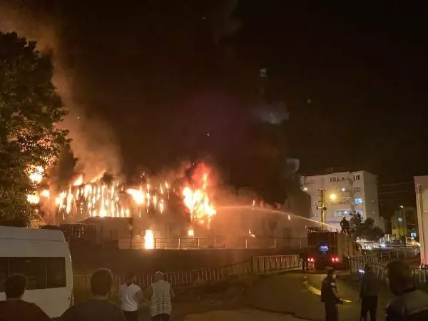 ZONGULDAK'TA MARKET YANDI ZONGULDAK'TA MARKET YANDI