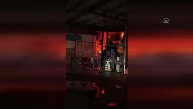 ZONGULDAK - Toptan markette çıkan yangın kontrol altına alındı(3) ZONGULDAK - Toptan markette çıkan yangın kontrol altına alındı(3)