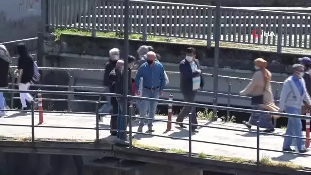 17 gün süren kapanmanın ardından kent merkezinde yoğunluk 17 gün süren kapanmanın ardından kent merkezinde yoğunluk