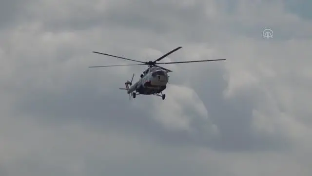 AFYONKARAHİSAR - Vali Çiçek, helikopterli trafik denetimine katıldı AFYONKARAHİSAR - Vali Çiçek, helikopterli trafik denetimine katıldı