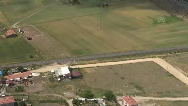 AFYONKARAHİSAR - Vali Çiçek, helikopterli trafik denetimine katıldı AFYONKARAHİSAR - Vali Çiçek, helikopterli trafik denetimine katıldı