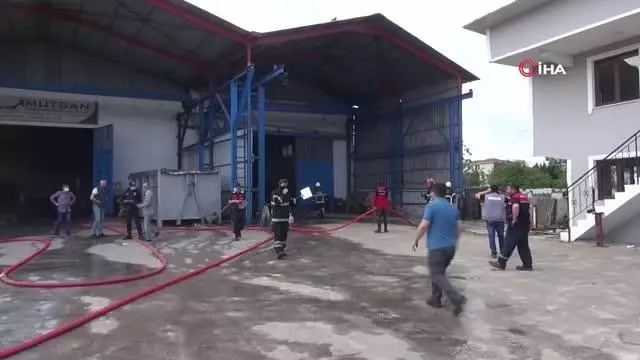 Çelik konstrüksiyon fabrikasında yangın paniği Çelik konstrüksiyon fabrikasında yangın paniği