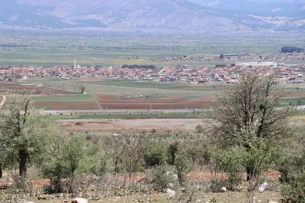 DENİZLİ'DE FAALİYET ALANI GENİŞLETİLMEK İSTENEN TAŞ OCAĞINA TEPKİ DENİZLİ'DE FAALİYET ALANI GENİŞLETİLMEK İSTENEN TAŞ OCAĞINA TEPKİ