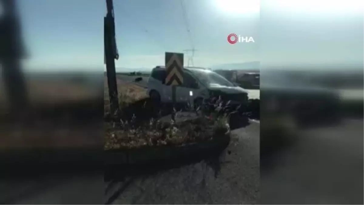 Son dakika haberleri: Gaziantep'te yaşanan kazada traktör ikiye ayrıldı: 2 yaralı