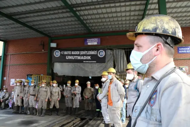 Grizu faciasında ölen 30 işçi dualarla anıldı Grizu faciasında ölen 30 işçi dualarla anıldı