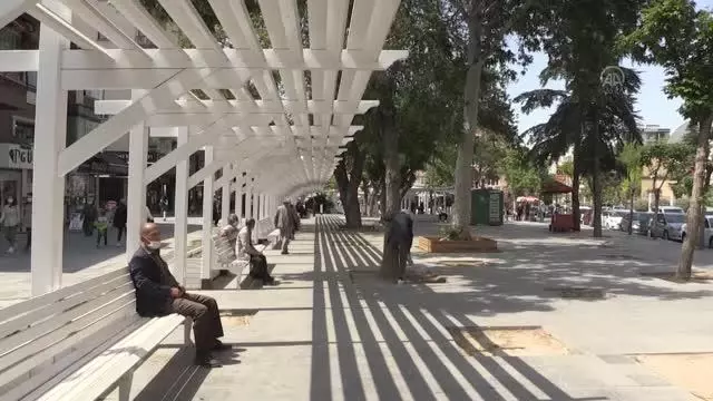 Bursa'da 'kademeli normalleşme' Bursa'da 'kademeli normalleşme'
