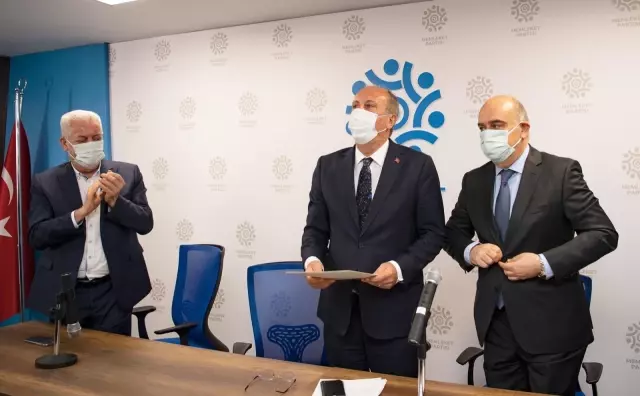 İnce'nin Memleket Partisi'ne çalıntı suçlaması İnce'nin Memleket Partisi'ne çalıntı suçlaması