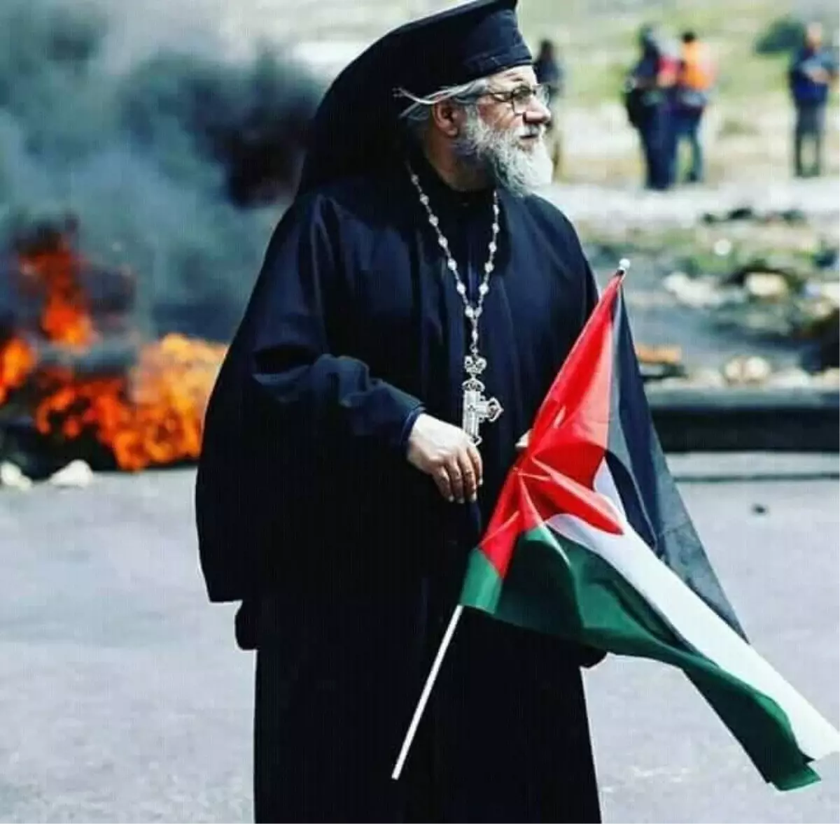 Kudüs'teki Hristiyan ve Ermeniler olaylara nasıl bakıyor? Tavırları bölgedeki dengeleri değiştirebilir