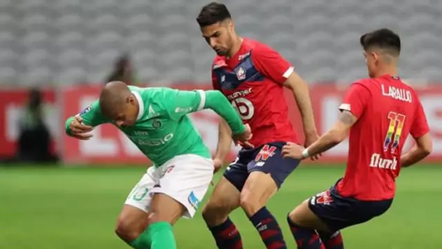 Lille, sahasında Saint-Etienne'le berabere kalarak şampiyonluğu son haftaya bıraktı Lille, sahasında Saint-Etienne'le berabere kalarak şampiyonluğu son haftaya bıraktı