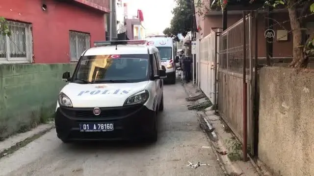 Oğlu tarafından bıçaklanan kadın yaralandı Oğlu tarafından bıçaklanan kadın yaralandı