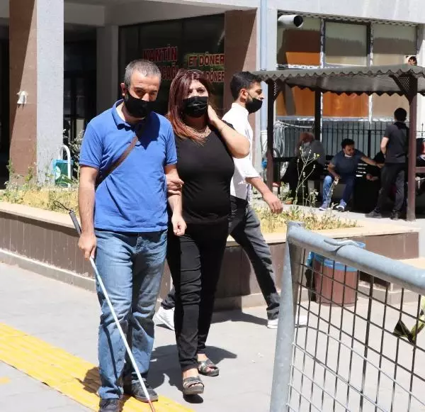 Son dakika haber: REKTÖRÜN 'ENFLASYON- ENGELLİ ÇOCUK' BENZETMESİNE, ENGELLİLERDEN SUÇ DUYURUSU Son dakika haber: REKTÖRÜN 'ENFLASYON- ENGELLİ ÇOCUK' BENZETMESİNE, ENGELLİLERDEN SUÇ DUYURUSU