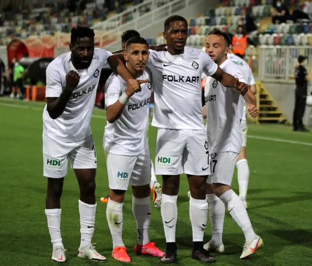 TFF 1. Lig Play-Off: Altay: 3 İstanbulspor: 1 (İlk Yarı) TFF 1. Lig Play-Off: Altay: 3 İstanbulspor: 1 (İlk Yarı)