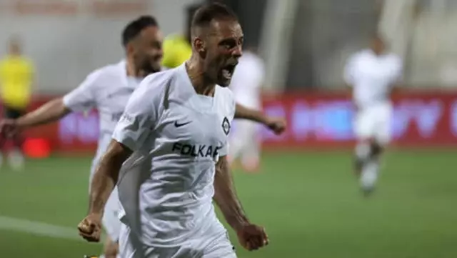 TFF 1. Lig Play-Off ilk maçında Altay, sahasında İstanbulspor'u 3-2 mağlup etti TFF 1. Lig Play-Off ilk maçında Altay, sahasında İstanbulspor'u 3-2 mağlup etti