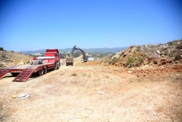 Toslak ve Türkler Mahallelerindeki yollar genişletiliyor Toslak ve Türkler Mahallelerindeki yollar genişletiliyor